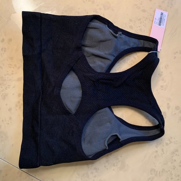 Match Size S Black Sports Bra - Picture 4 of 4